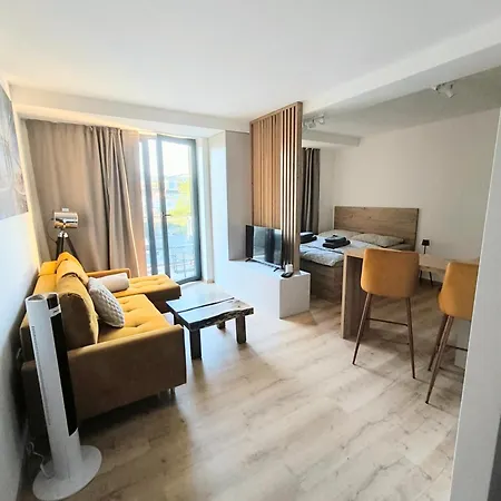Riverside Self Check-in Apartmán Banska Bystrica